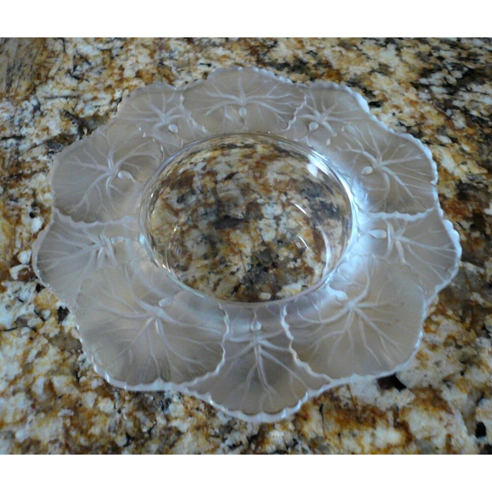 Lalique France Honfleur Crystal Dish Frosted Geranium Leaves 5 3/4" Signed